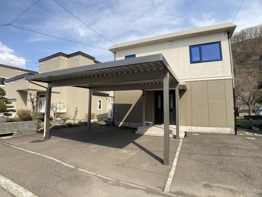 4LDK+S house in Nishi Ward, Sapporo, Hokkaido - Photo 1