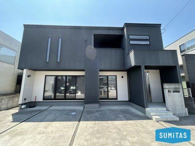 2LDK house in Matsuyama, Ehime - Photo 1