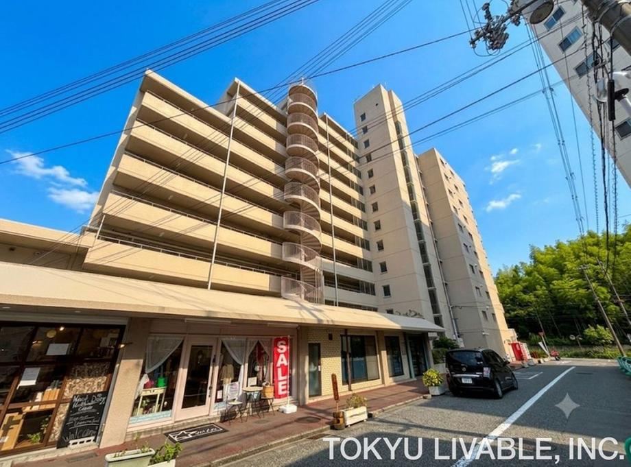 3LDK apartment in Mino, Osaka - Photo 1