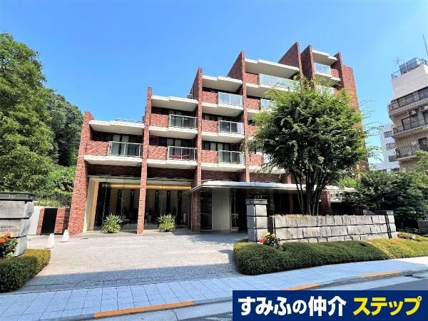 2LDK apartment in Toshima Ward, Tokyo - Photo 1
