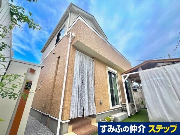 4LDK house in Katsushika Ward, Tokyo - Photo 1