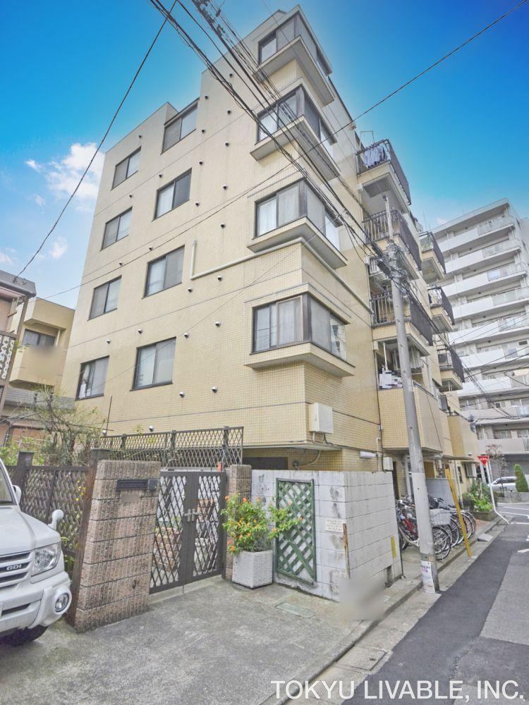 2LDK apartment in Nerima Ward, Tokyo - Photo 1