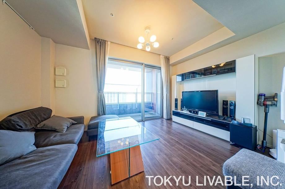 2LDK apartment in Shinagawa Ward, Tokyo - Photo 1