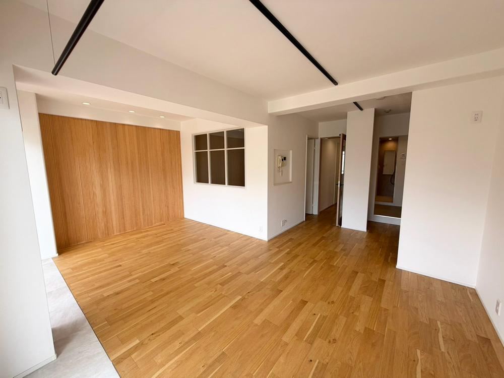 2LDK apartment in Suminoe Ward, Osaka - Photo 1