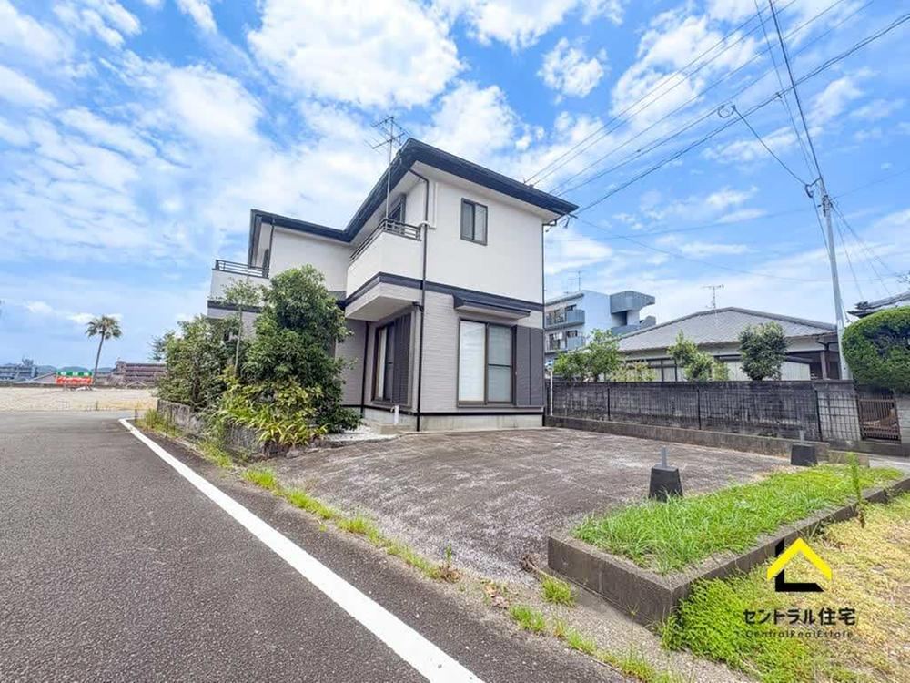 4LDK house in Miyazaki, Miyazaki - Photo 1