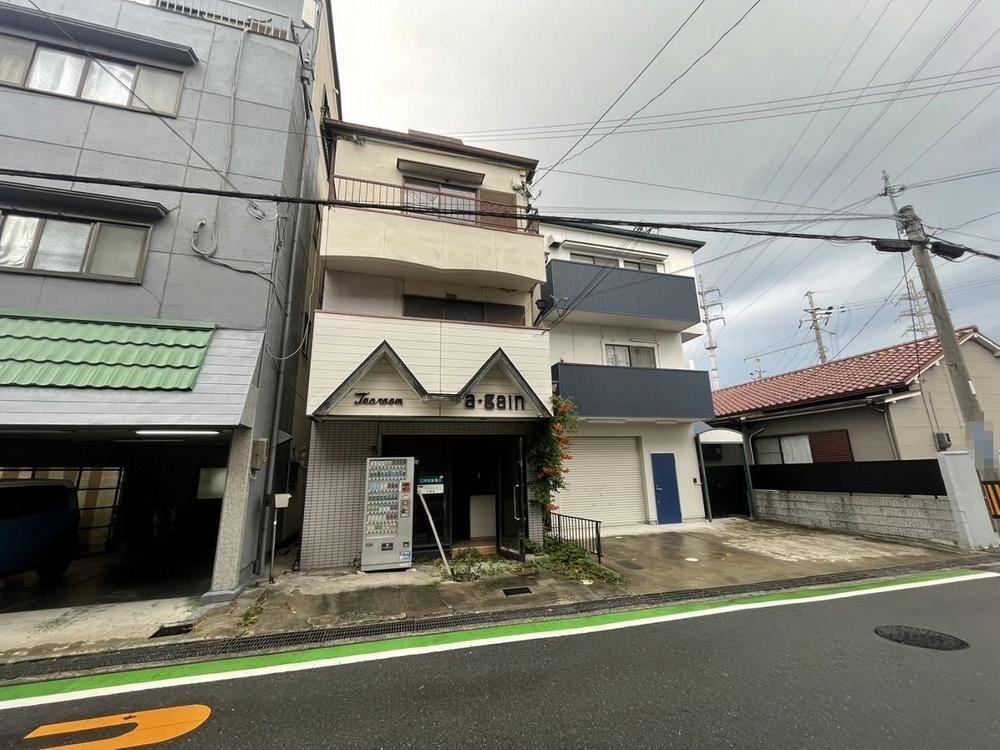 3LDK+S house in Settsu, Osaka - Photo 1