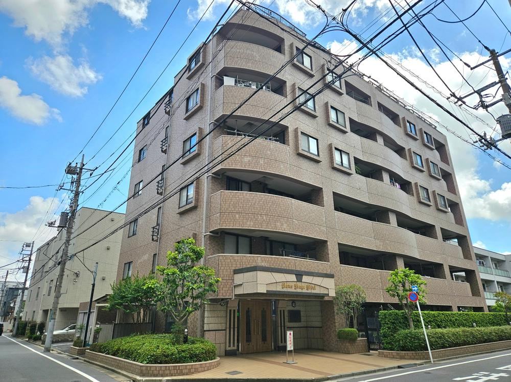 2LDK apartment in Edogawa Ward, Tokyo - Photo 1