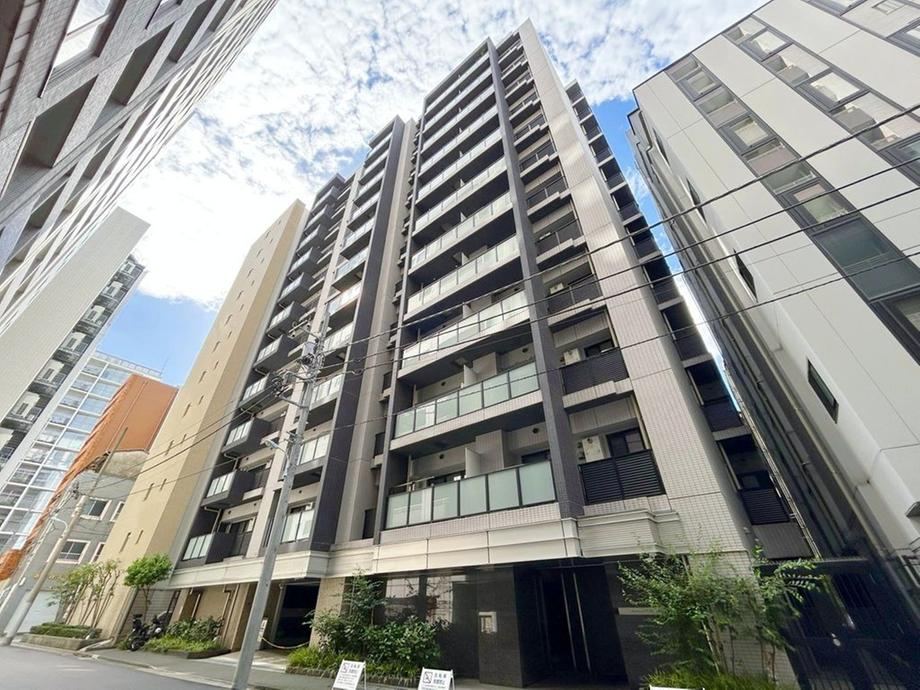 2LDK apartment in Chuo Ward, Tokyo - Photo 1