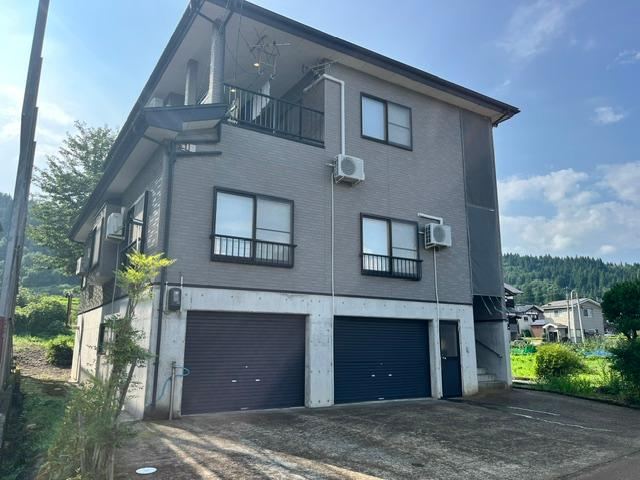 7DK house in Minamiuonuma, Niigata - Photo 1