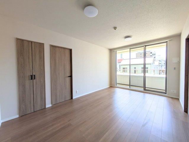 3LDK apartment in Matsuyama, Ehime - Photo 1