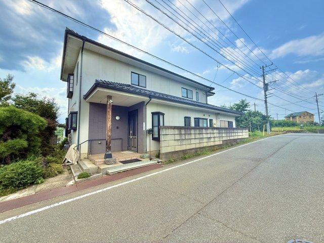 7LDK house in Kofu, Yamanashi - Photo 1