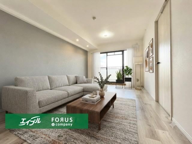 2LDK+S apartment in Toyonaka, Osaka - Photo 1