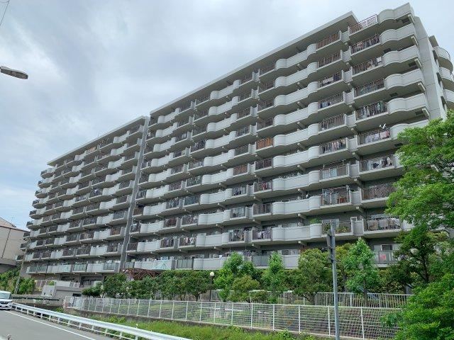 3LDK apartment in Akashi, Hyogo - Photo 1