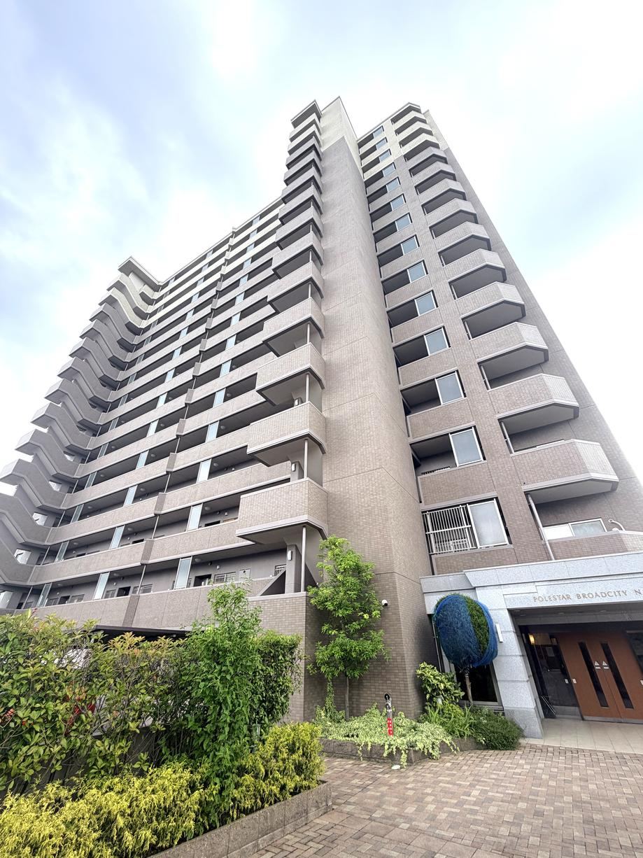 4LDK apartment in Matsumoto, Nagano - Photo 1