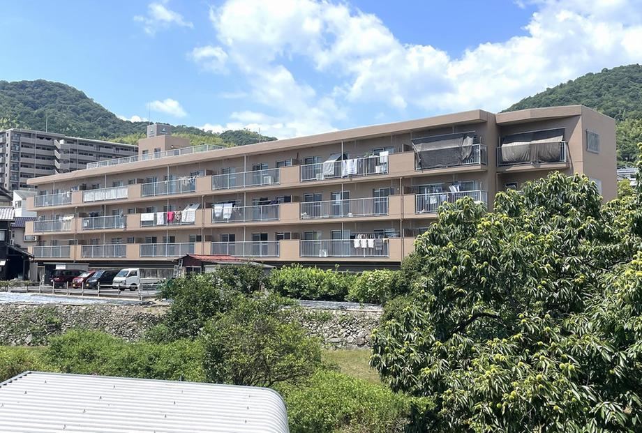 3LDK apartment in Nishi Ward, Hiroshima - Photo 1