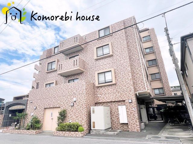 4LDK apartment in Kita Ward, Saitama - Photo 1