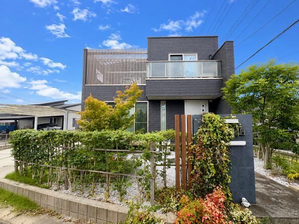 3LDK house in Fukutsu, Fukuoka - Photo 1