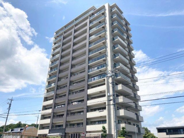 3LDK apartment in Toyota, Aichi - Photo 1