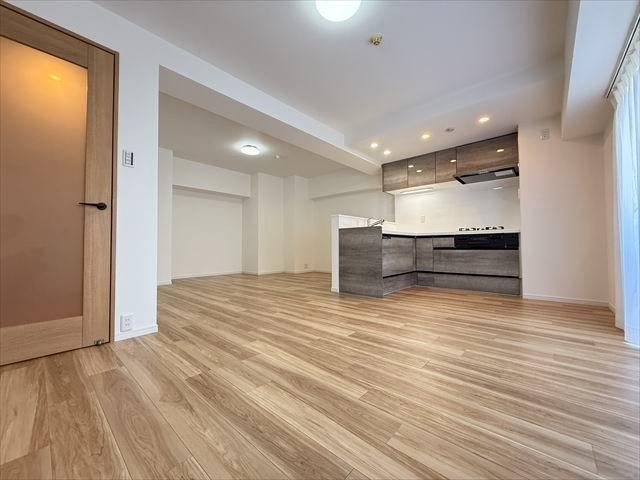 2LDK apartment in Fushimi Ward, Kyoto - Photo 1