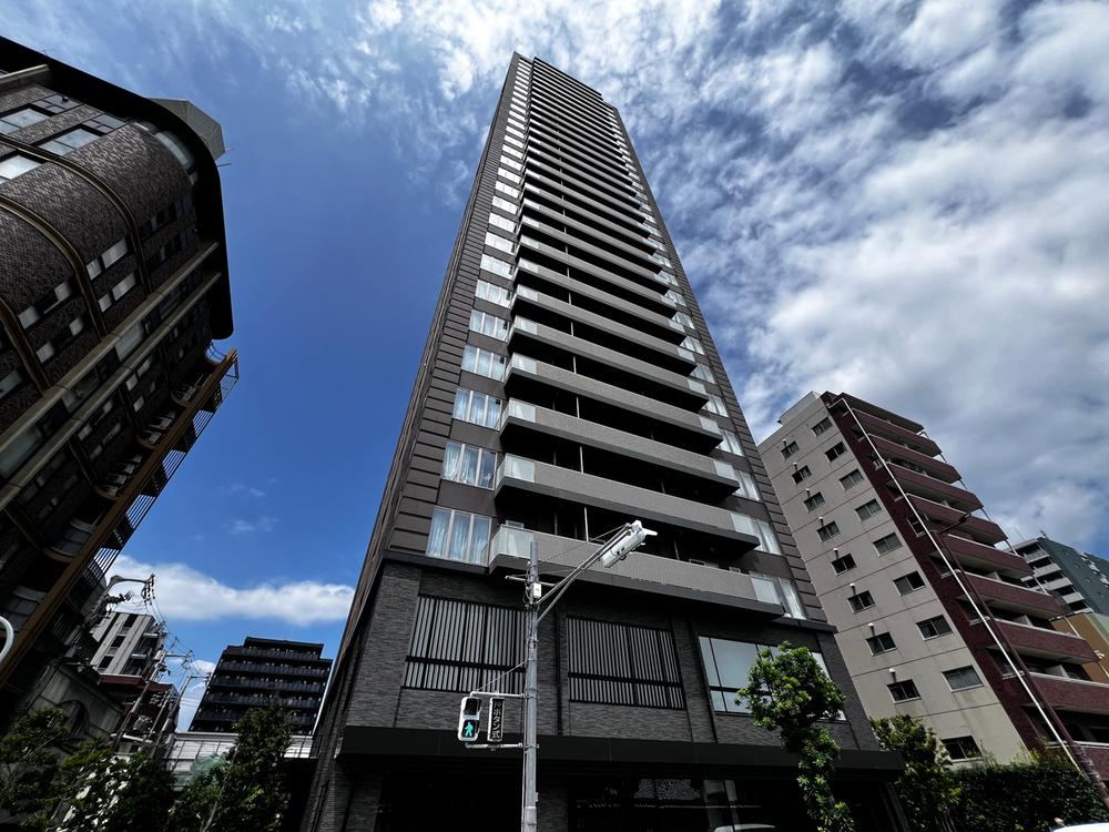 3LDK apartment in Chuo Ward, Osaka - Photo 1