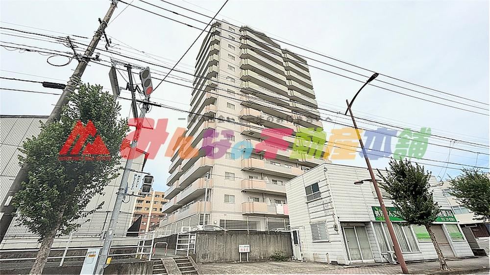 3LDK apartment in Kurume, Fukuoka - Photo 1