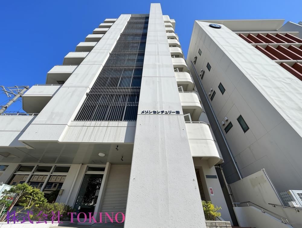 2LDK apartment in Naha, Okinawa - Photo 1