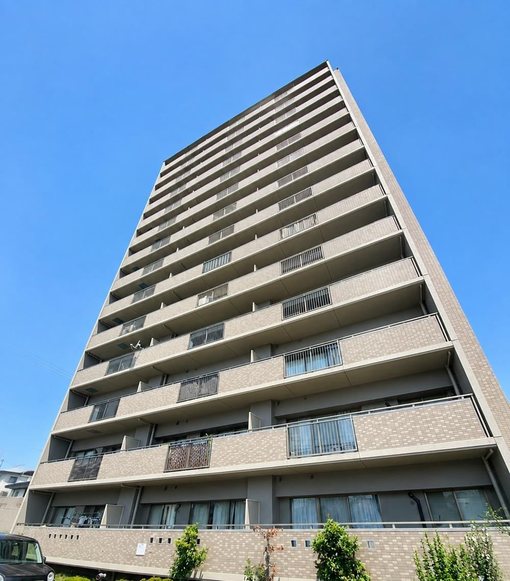 3LDK apartment in Gifu, Gifu - Photo 1