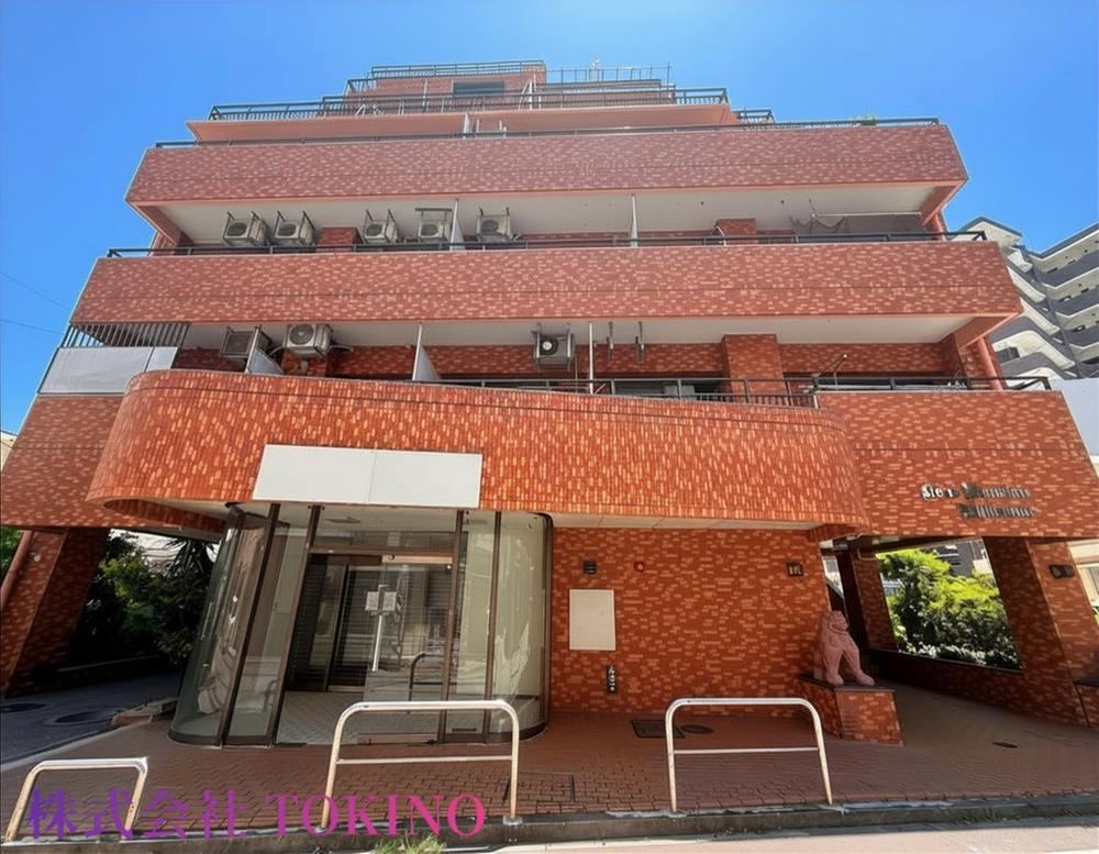 2LDK apartment in Naha, Okinawa - Photo 1