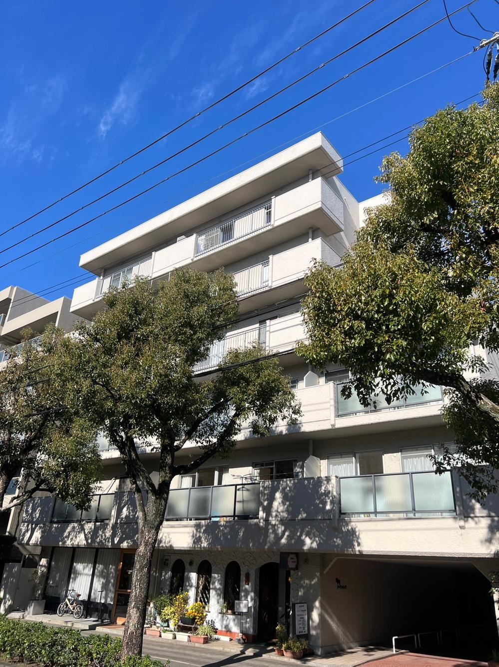 3LDK apartment in Higashinada Ward, Kobe, Hyogo - Photo 1