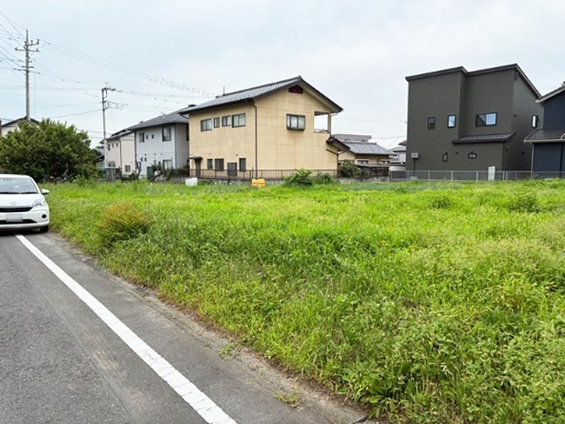 887 m² land in Maebashi, Gunma - Photo 1