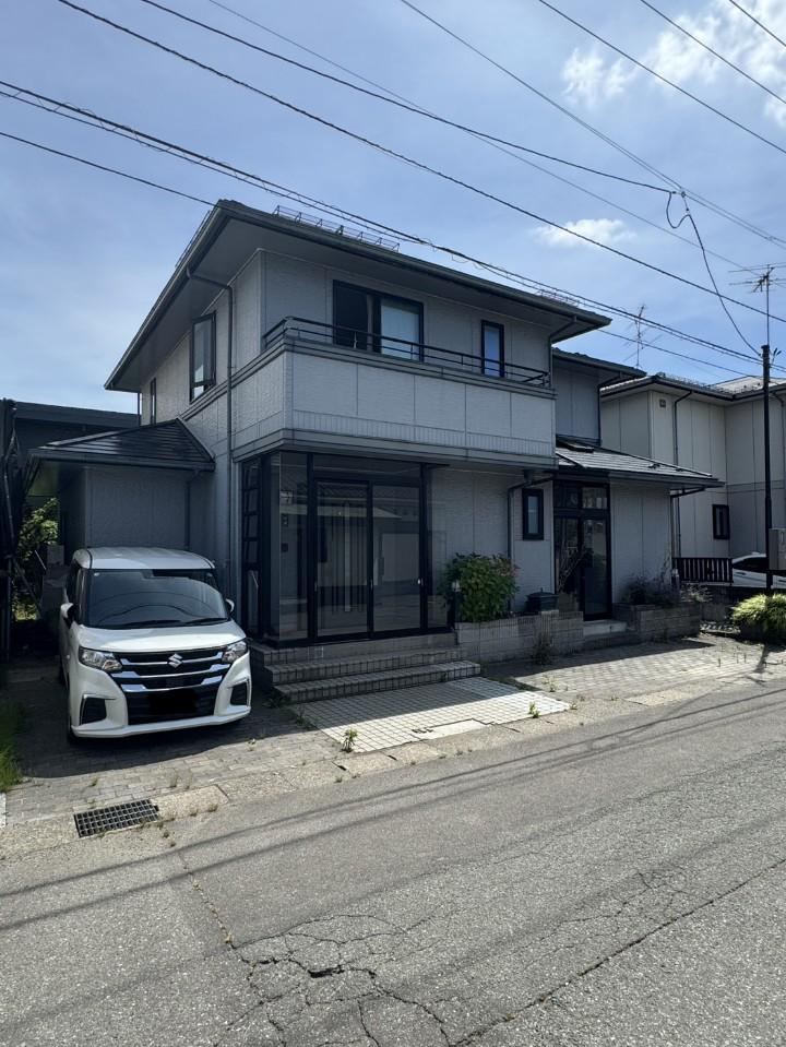4LDK house in Akita, Akita - Photo 1