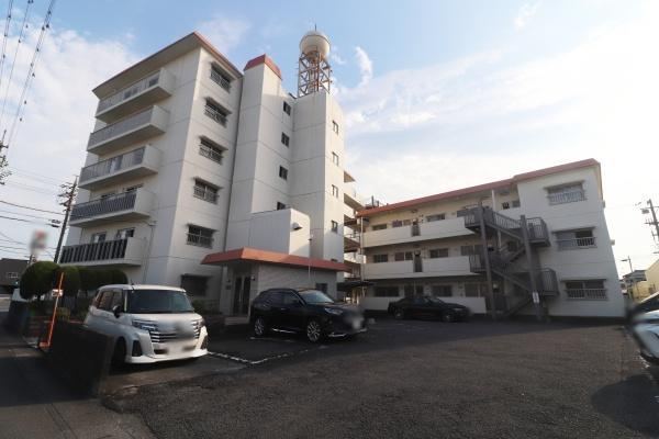 3LDK apartment in Shimizu Ward, Shizuoka - Photo 1