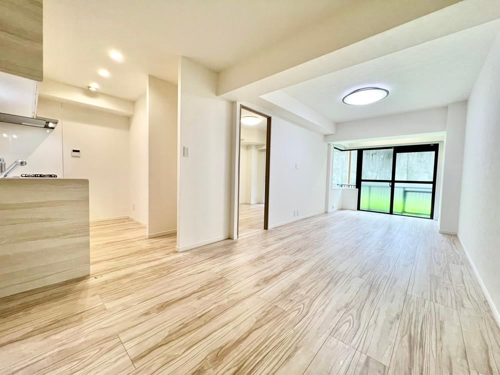 2LDK apartment in Ota Ward, Tokyo - Photo 1