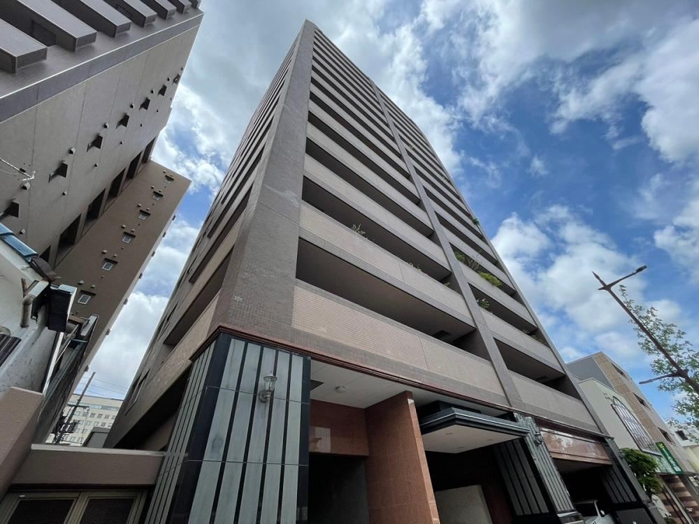 3LDK apartment in Kita Ward, Okayama - Photo 1