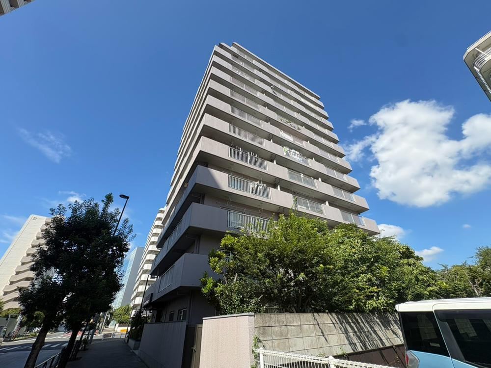 3LDK apartment in Koto Ward, Tokyo - Photo 1