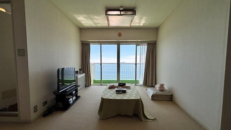 2LDK apartment in Atami, Shizuoka - Photo 1