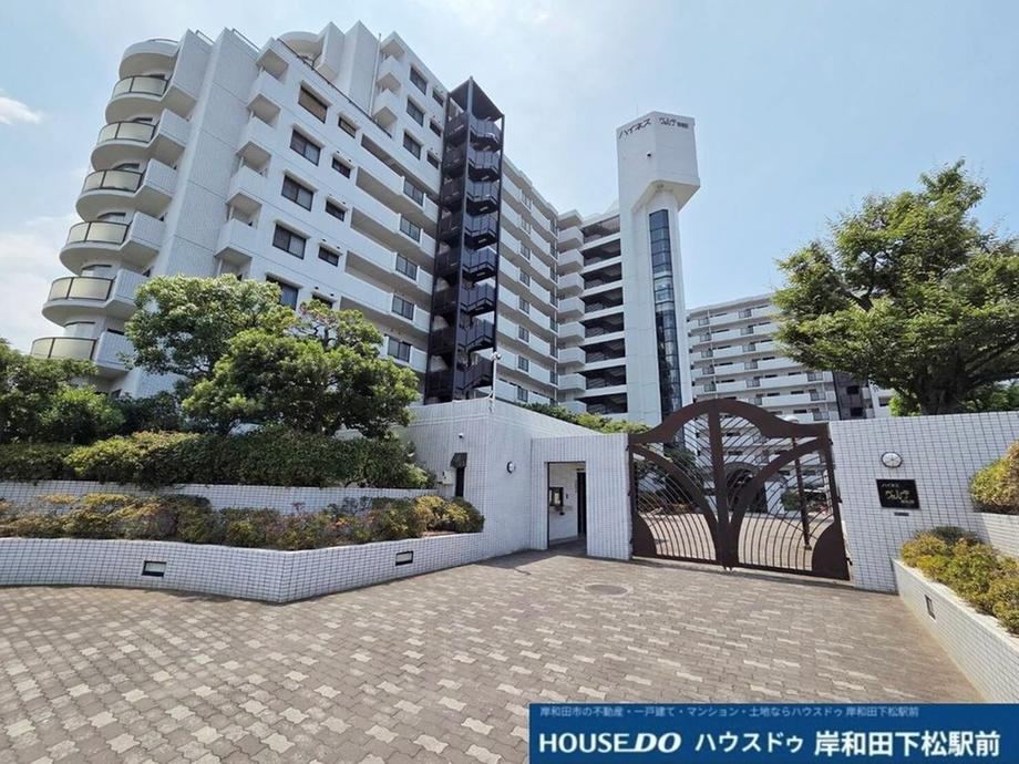 3LDK apartment in Kishiwada, Osaka - Photo 1