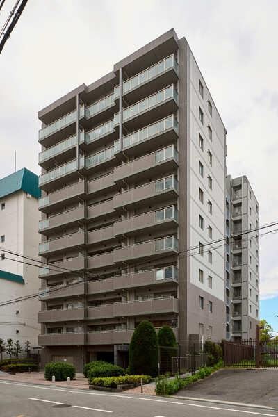 2LDK apartment in Kita Ward, Osaka - Photo 1