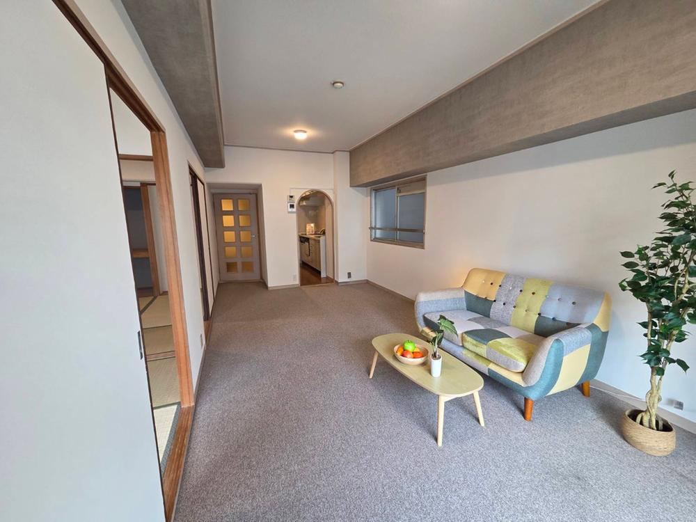 3LDK apartment in Chuo Ward, Osaka - Photo 1