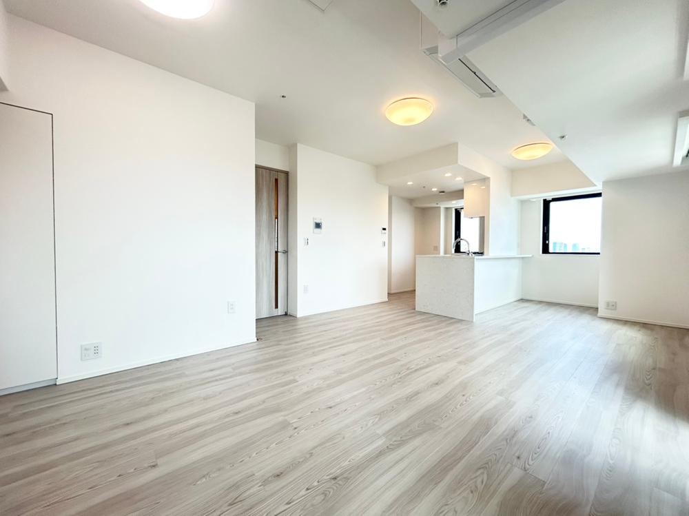 2LDK apartment in Nishi Ward, Osaka - Photo 1