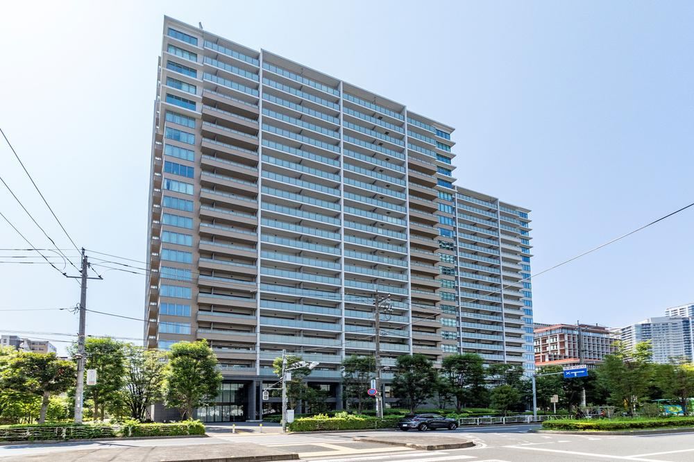 3LDK apartment in Koto Ward, Tokyo - Photo 1