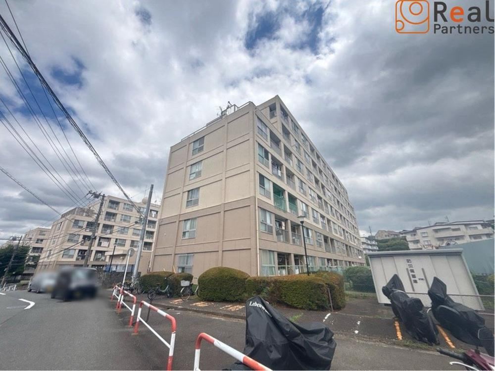 1LDK+S apartment in Kohoku Ward, Yokohama, Kanagawa - Photo 1
