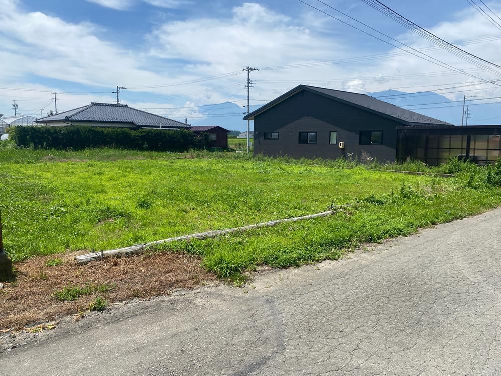 330 m² land in Ina, Nagano - Photo 1