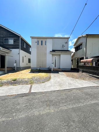 4LDK house in Aira