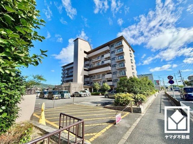 3LDK apartment in Uji, Kyoto - Photo 1