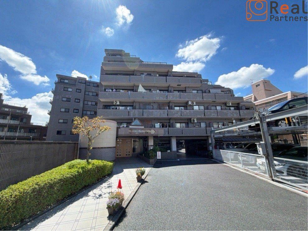 2LDK+S apartment in Midori Ward, Yokohama, Kanagawa - Photo 1