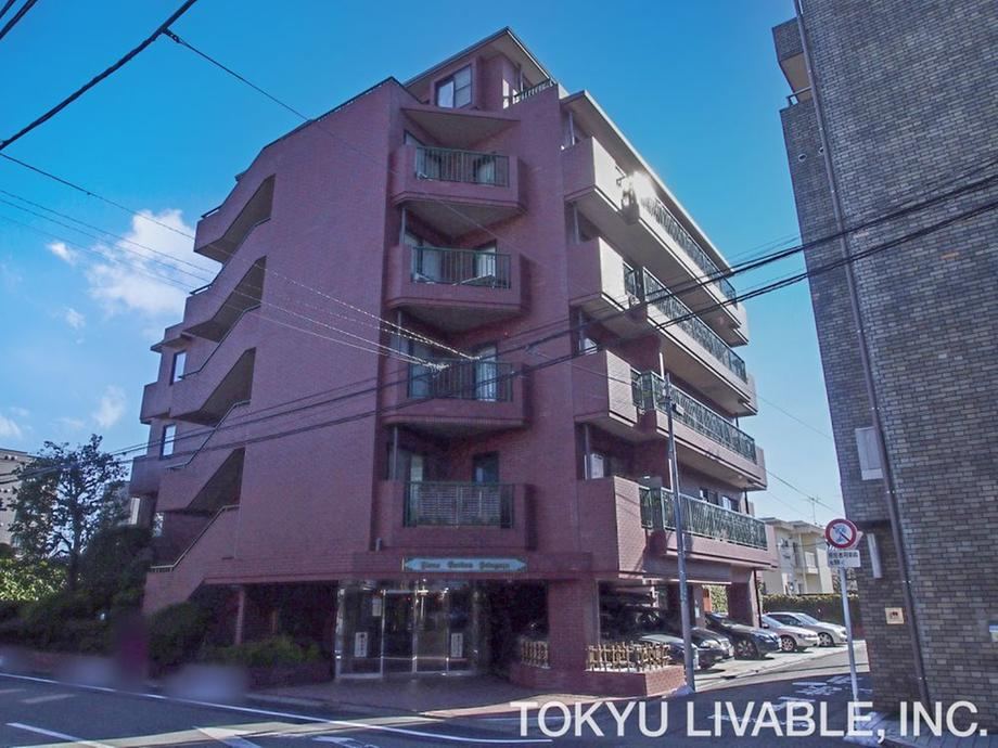 1LDK apartment in Setagaya Ward, Tokyo - Photo 1