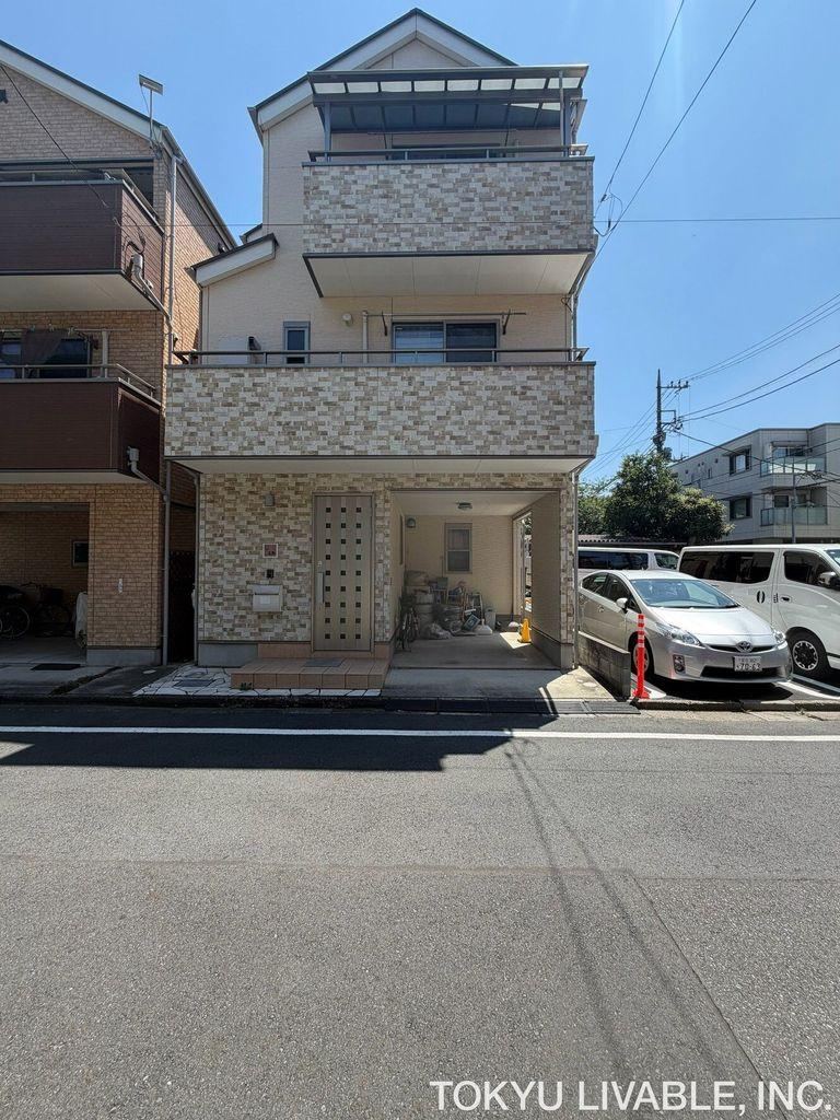 2LDK+S house in Sumida Ward, Tokyo - Photo 1