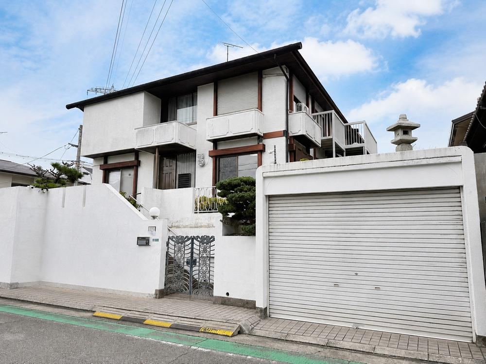 7LDK house in Nishinomiya, Hyogo - Photo 1