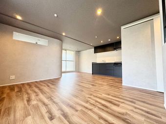 1LDK+S apartment in Kohoku Ward, Yokohama